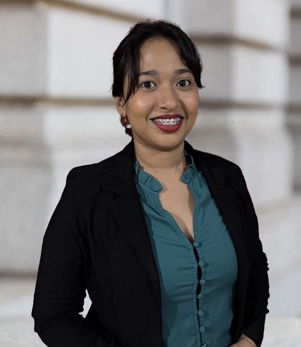 Headshot of Gabriela Segovia